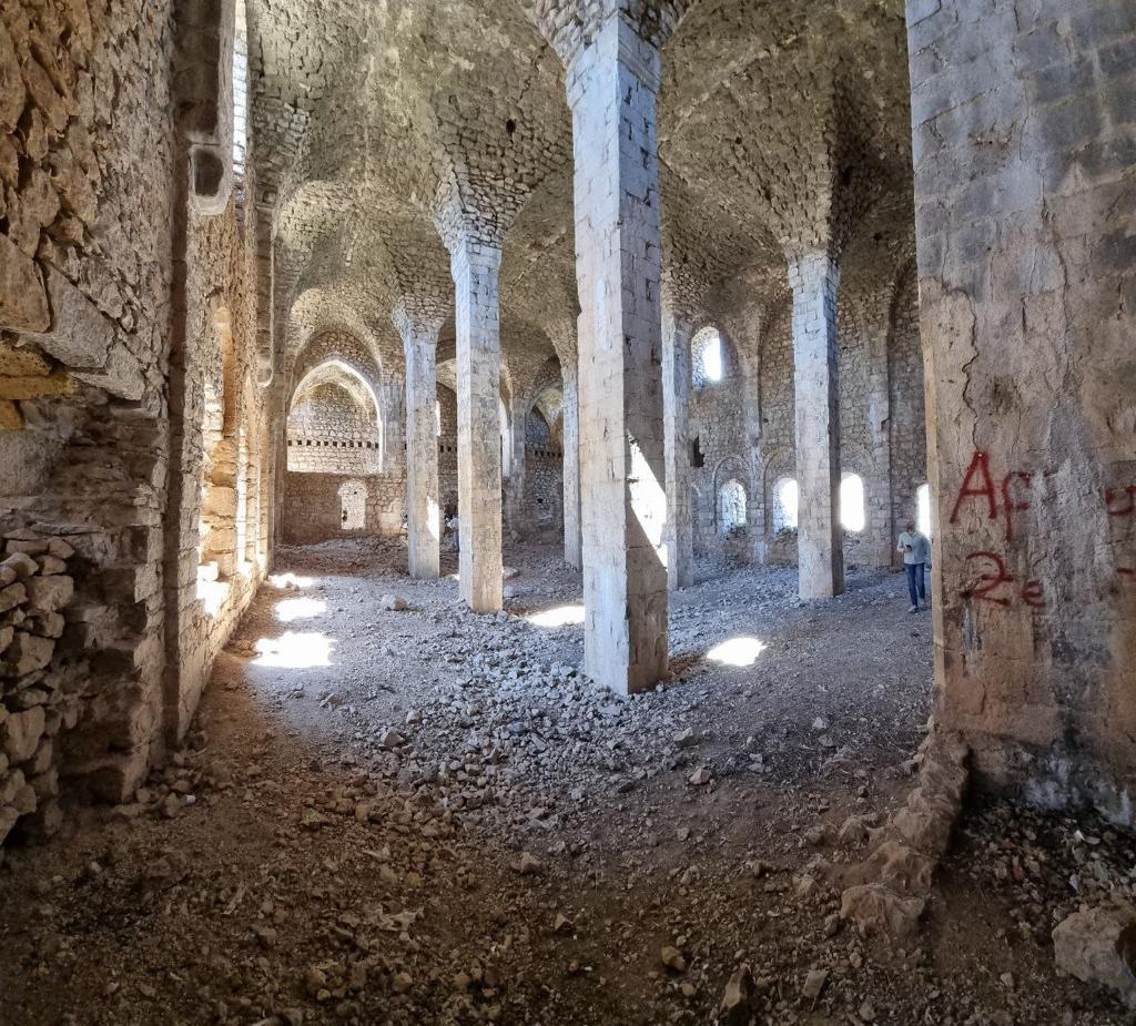 "Mahalleler kalmadı, kiliseler yok oluyor"